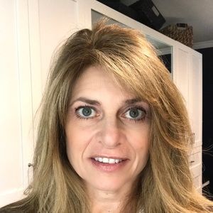 Meet your Posher, Adriane